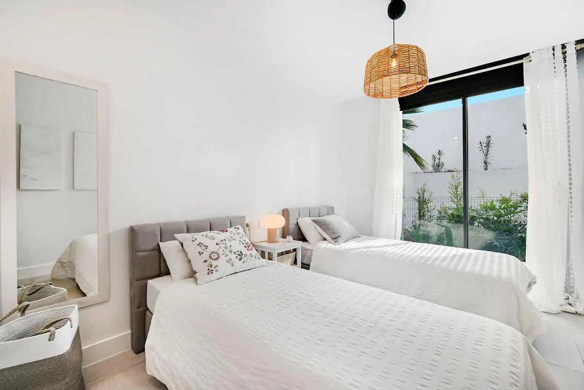 Apartamento De Lujo Con Vista Al Mar マルベーリャ アパート